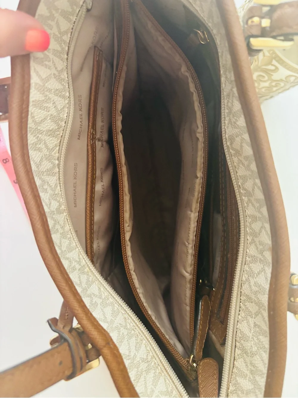 Michael Kors Jet Set Logo Pocket Tote Bag